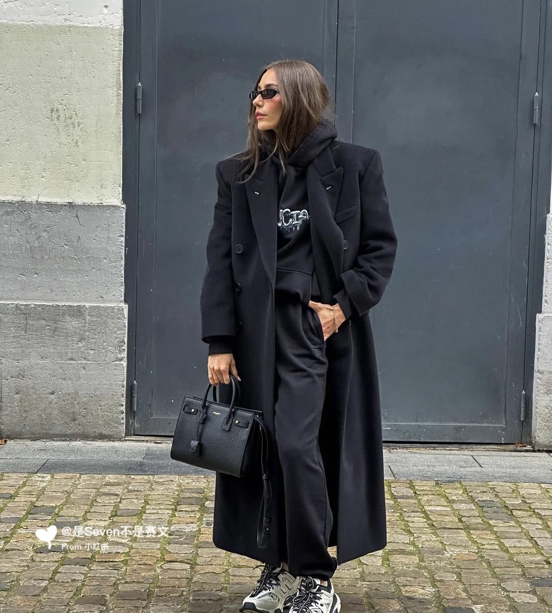 Saint Laurent Sac De Jour tote bag black